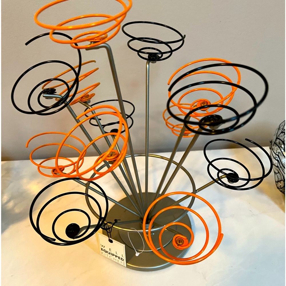 Halloween cupcake holder.